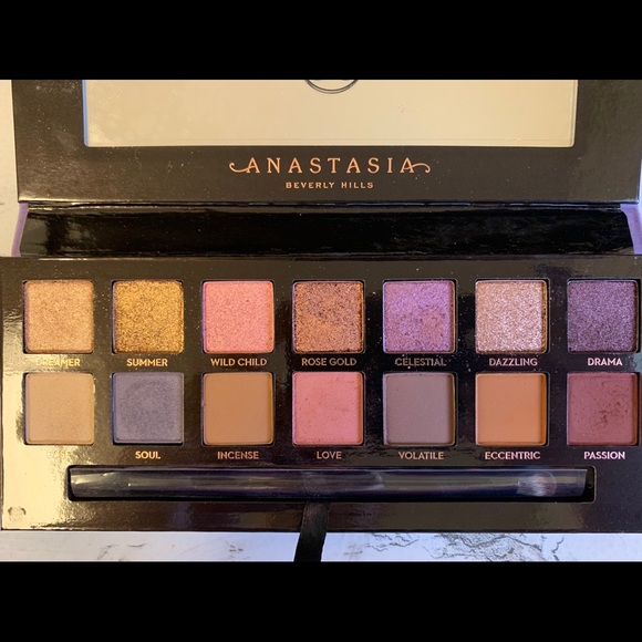 SOLD ON Ⓜ️ - Picture 3 of 4